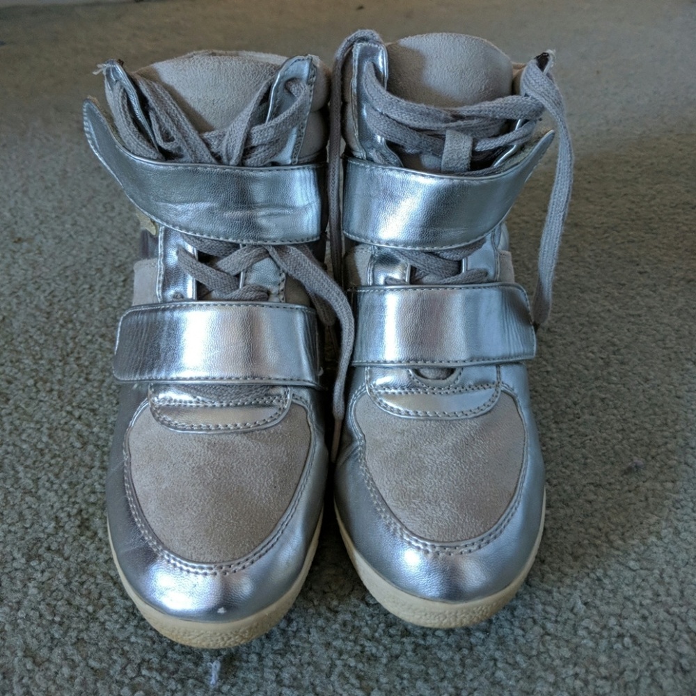 Silver wedged sneakers